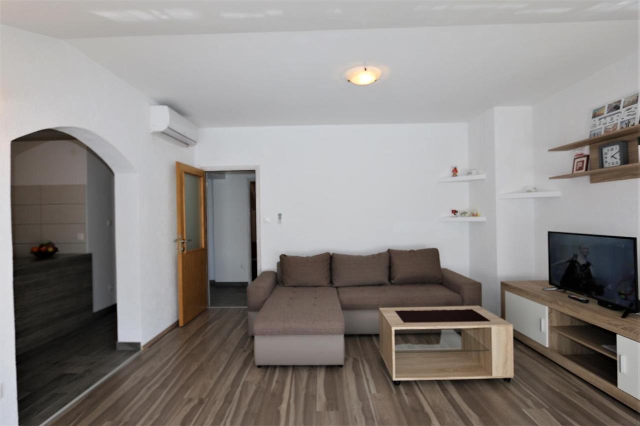 Apartment Petra Šilo Zewnętrze zdjęcie